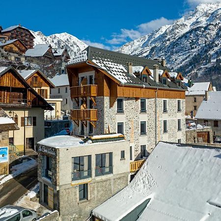 Madame Vacances Hotel Les Cimes Vaujany Exterior photo