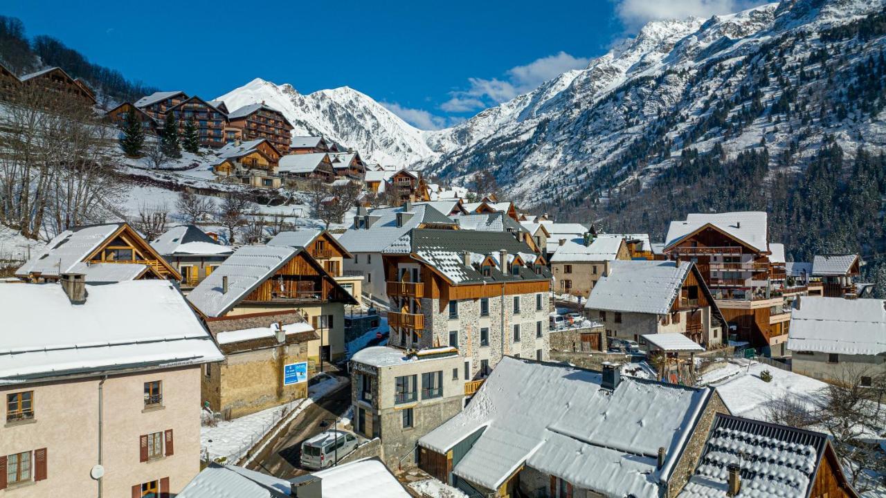 Madame Vacances Hotel Les Cimes Vaujany Exterior photo